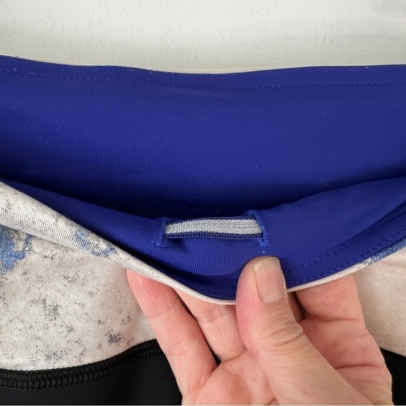 Lululemon Run: Bright At Night Crop Black/Milky Way Multi Print/Pigment Blue - Picture 5 of 13